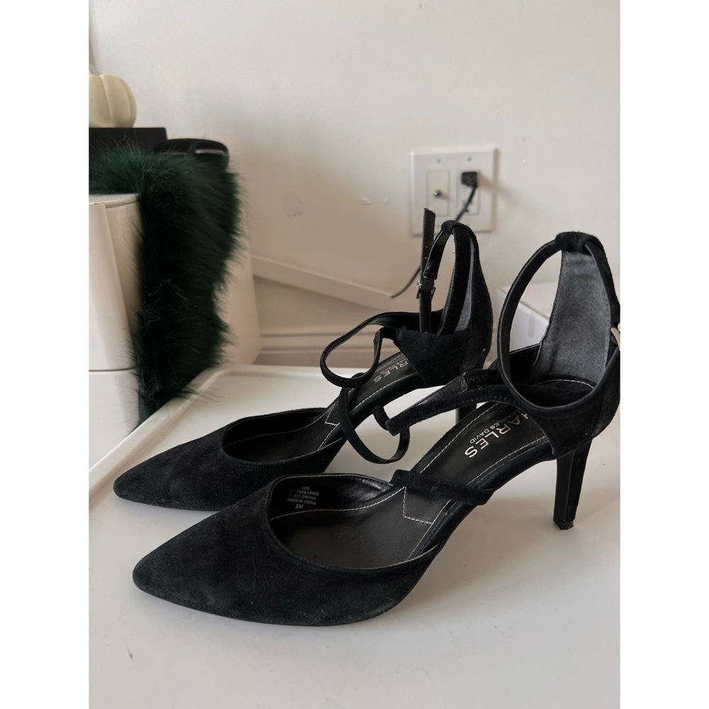 Close Toe Heeled Pumps With Straps Size 8